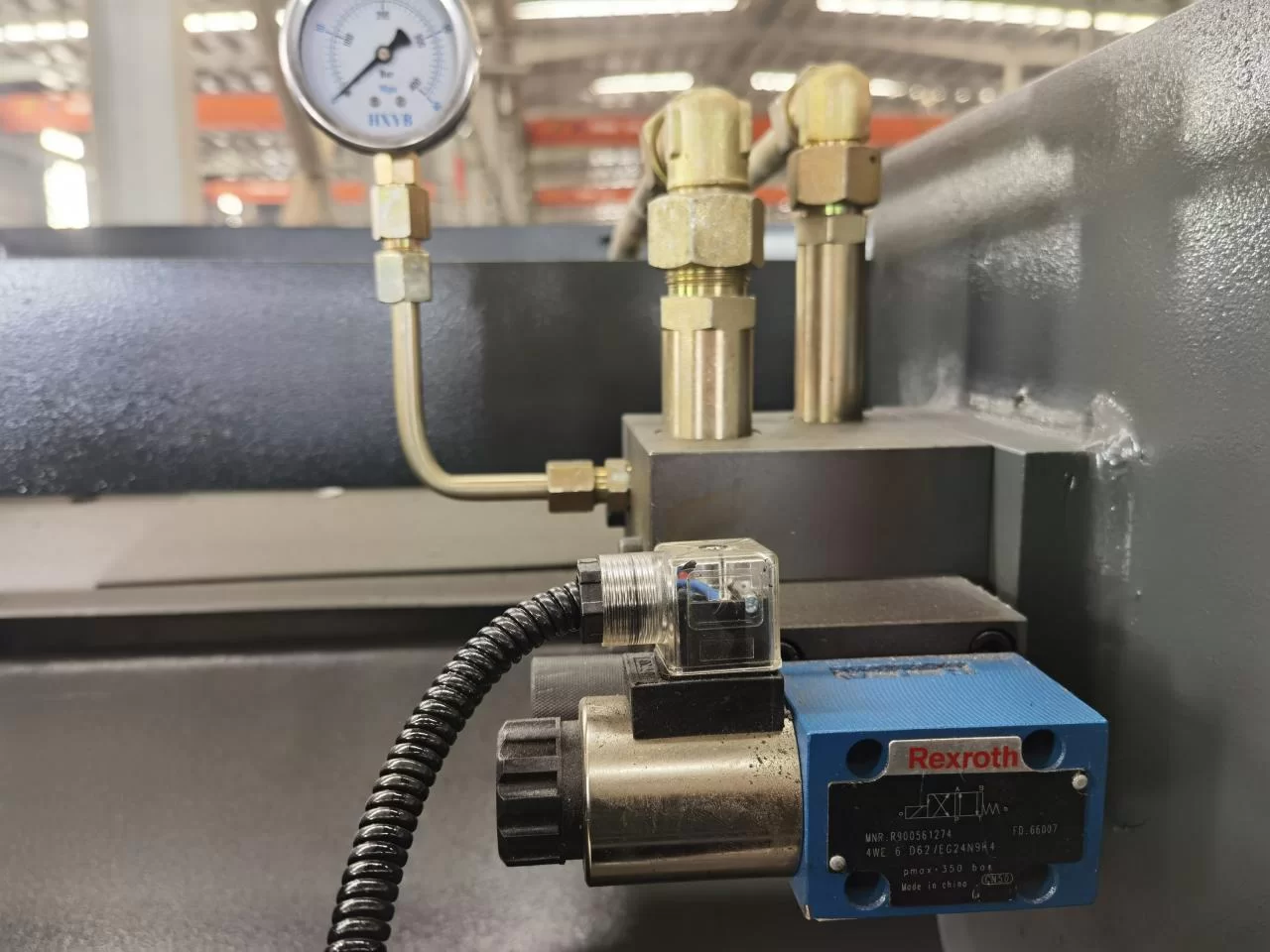 6x3200mm Stainless Steel Plate Cutting Machine, Automatic Iron Sheet Shearing Machine 6x3200mm zanglamaydigan po'latdan yasalgan plastinka kesish mashinasi, avtomatik temir plitani kesish mashinasi