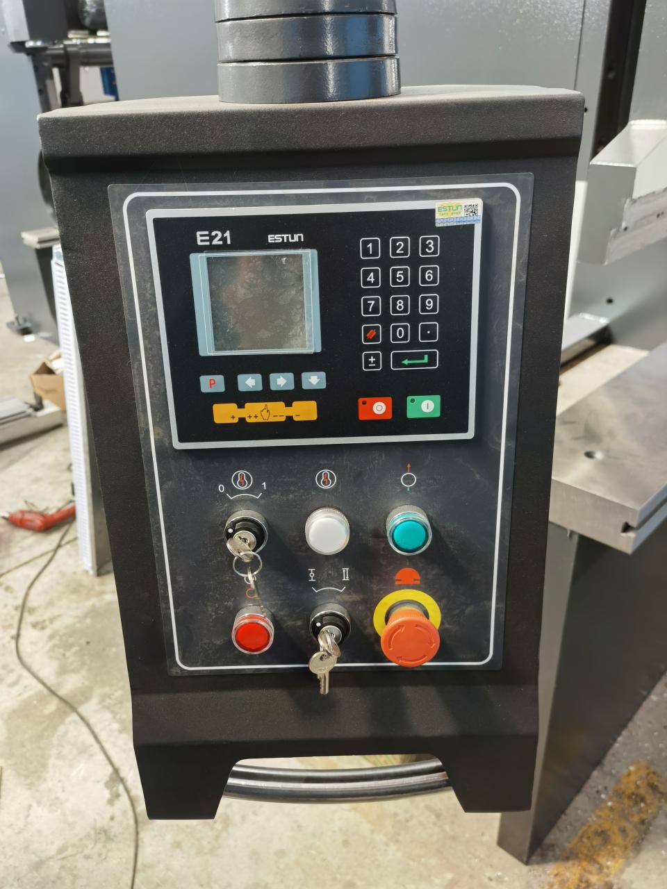 6x3200mm Stainless Steel Plate Cutting Machine, Automatic Iron Sheet Shearing Machine 6x3200mm zanglamaydigan po'latdan yasalgan plastinka kesish mashinasi, avtomatik temir plitani kesish mashinasi