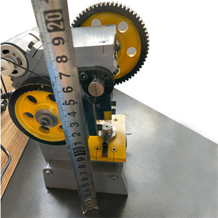 CNC Turret Punch / Zanglamas po'latdan perforatsiya mashinasi / Turret Punch Press