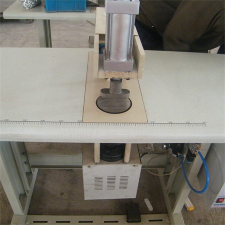 Vertikal zımbalama mashinasi YQ32 Series 4 ustunli gidravlik press mashinasi