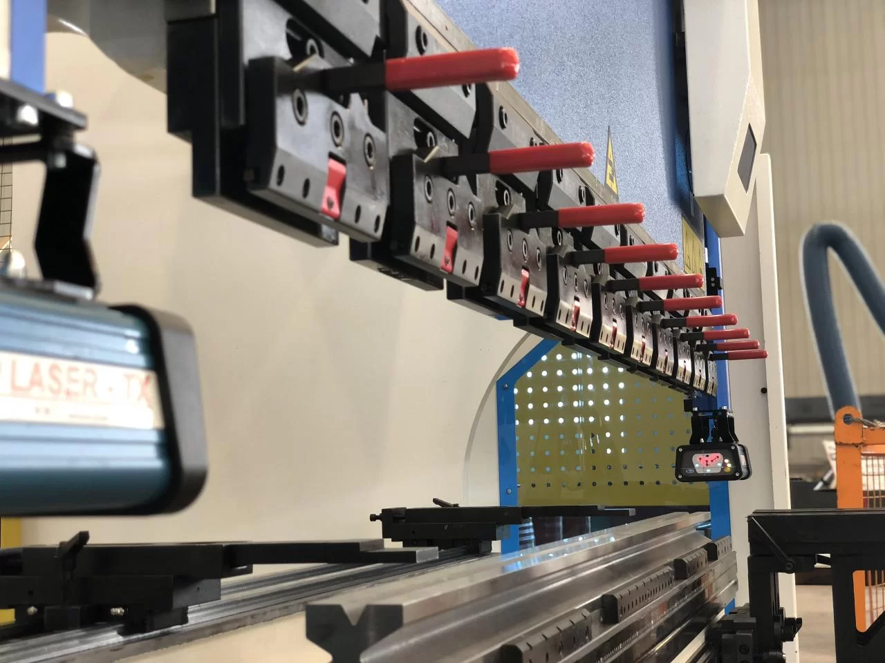 Cnc gidravlik bükme mashinasi 160x3200 press tormoz narxi